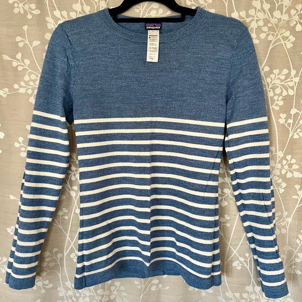 Patagonia 100% Merino Wool blue striped sweater -Medium- fits like a small